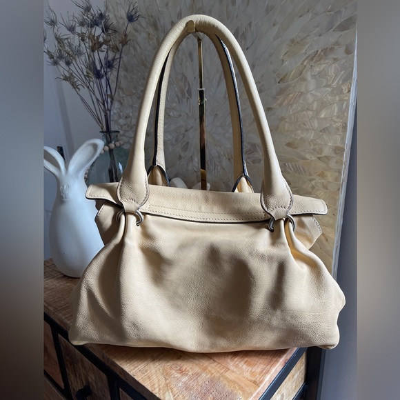 CHLOE Elsie Shoulder Bag in Leather with Gold Tone Turn Lock and Hardware - Picture 2 of 16